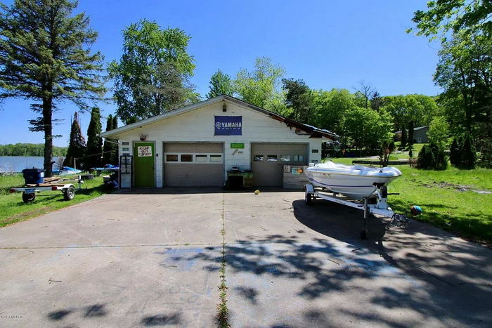 Baseline Lake Lodge - Real Estate Listing (newer photo)